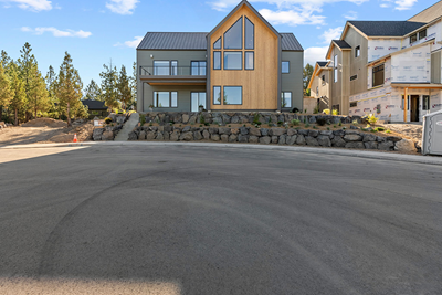 Talline (3036 NW Polarstar Ct)